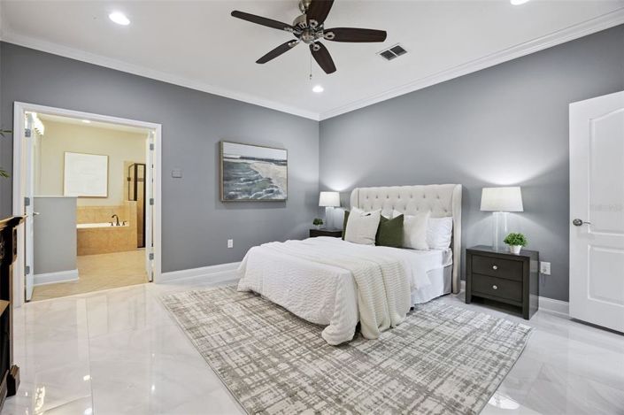 Image No.13-5 Bed House for sale