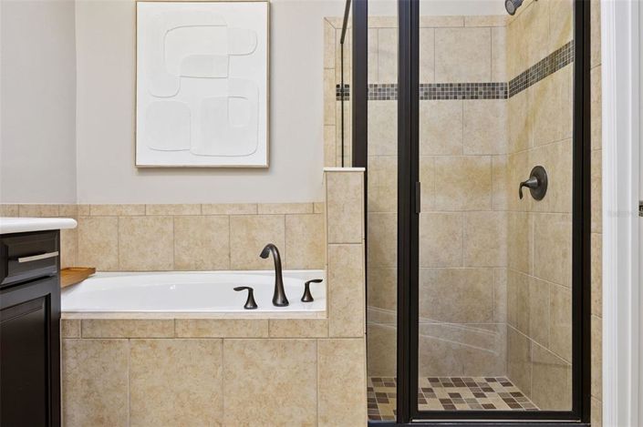 Image No.44-5 Bed House for sale