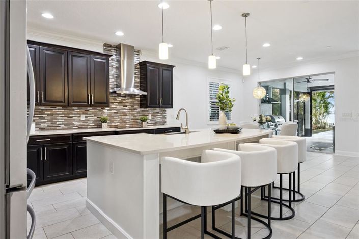 Image No.5-5 Bed House for sale