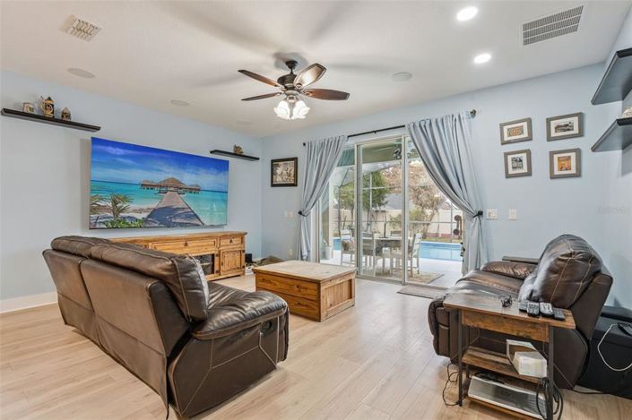 Image No.5-Maison de 4 chambres à vendre à Saint John