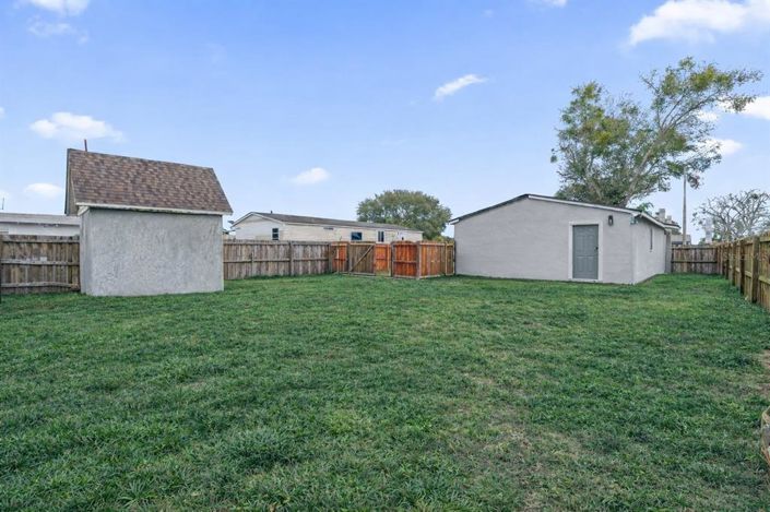 Image No.13-3 Bed House for sale