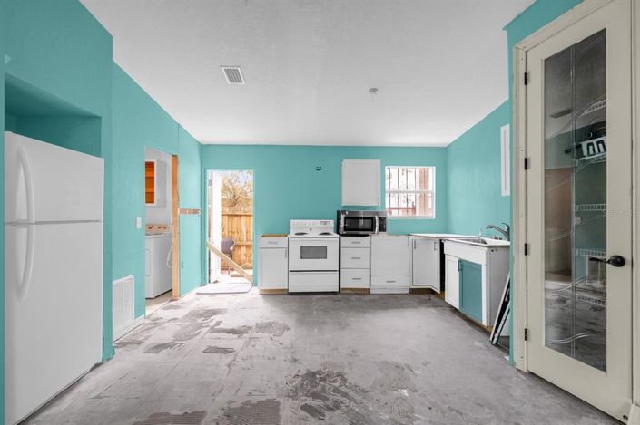 Image No.2-3 Bed House for sale