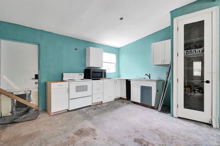 Image No.3-3 Bed House for sale