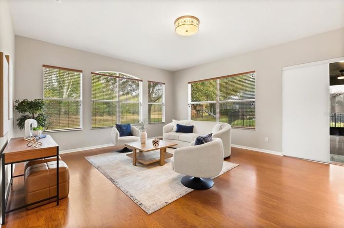 Image No.5-Maison de 4 chambres à vendre à Saint John