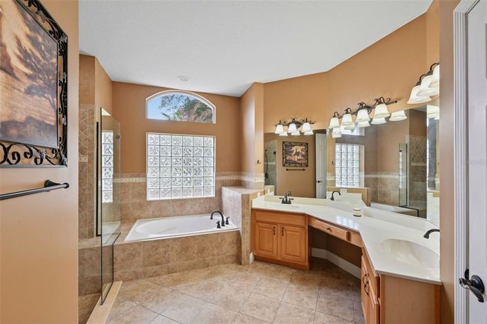 Image No.15-Maison de 4 chambres à vendre à Saint John