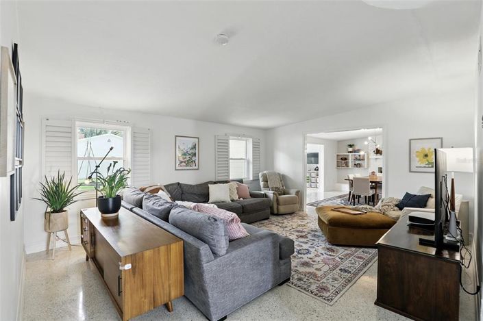 Image No.5-3 Bed House for sale