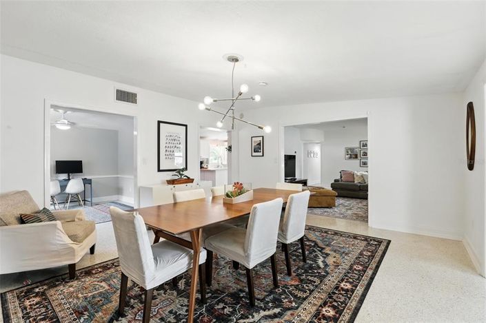 Image No.9-3 Bed House for sale