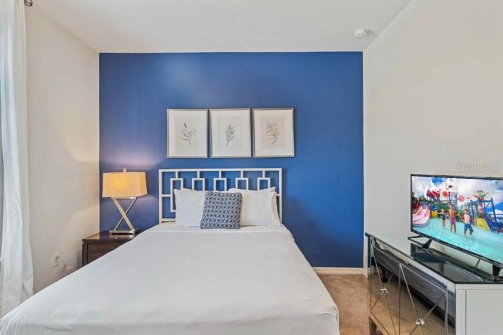 Image No.18-8 Bed House for sale