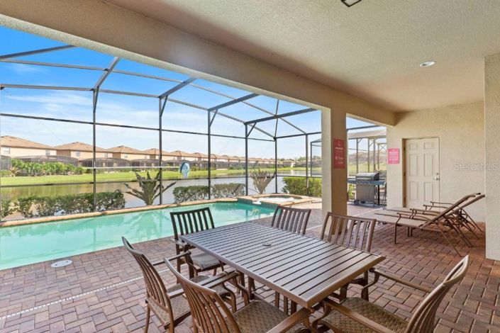 Image No.36-8 Bed House for sale