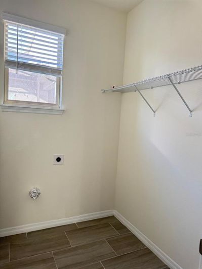 Image No.11-3 Bed House for sale