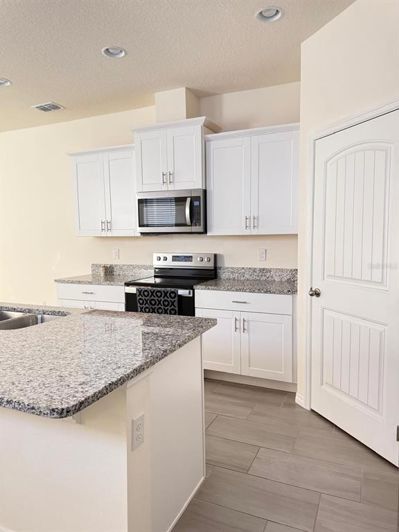 Image No.9-3 Bed House for sale