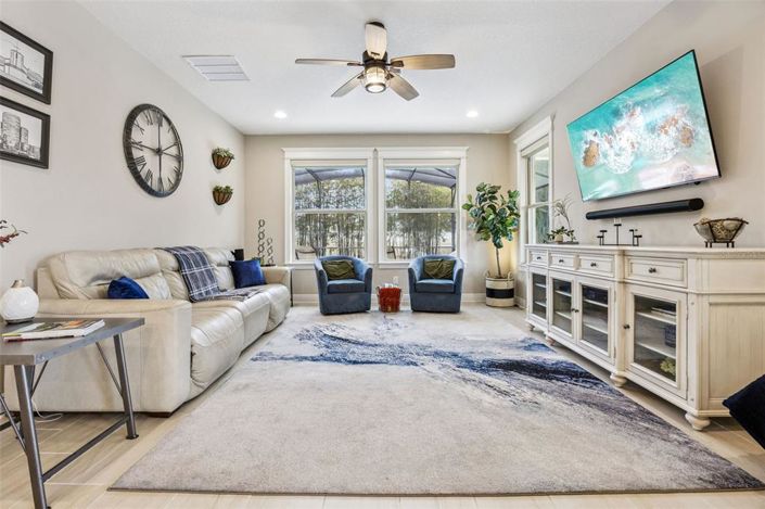 Image No.3-4 Bed House for sale