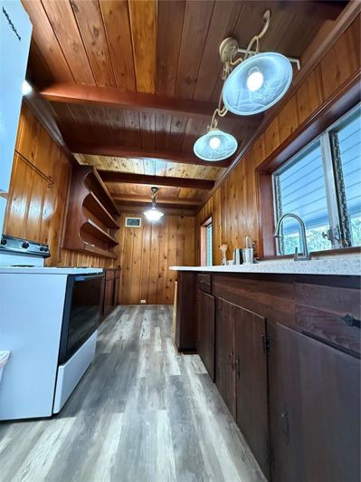 Image No.10-2 Bed House for sale