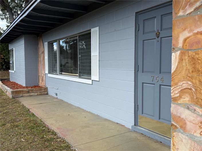 Image No.5-2 Bed House for sale