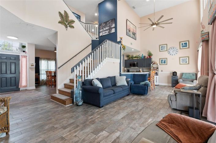 Image No.24-7 Bed House for sale