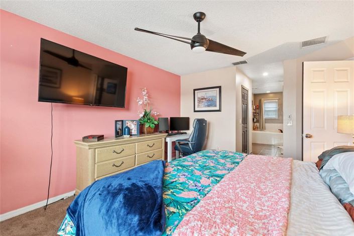 Image No.42-7 Bed House for sale