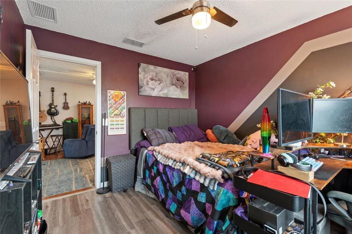 Image No.51-7 Bed House for sale