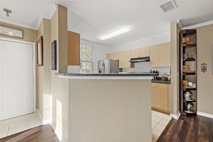 Image No.10-1 Bed Apartment for sale