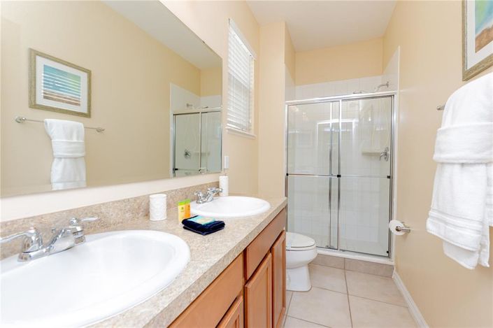 Image No.20-5 Bed House for sale