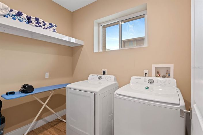 Image No.32-4 Bed Townhouse for sale