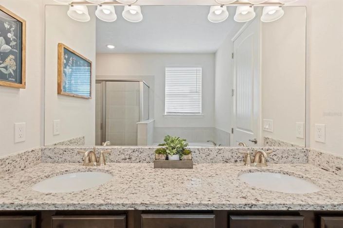 Image No.37-13 Bed House for sale