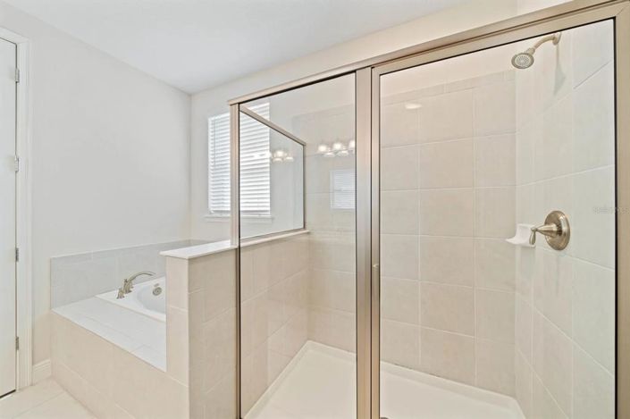 Image No.38-13 Bed House for sale