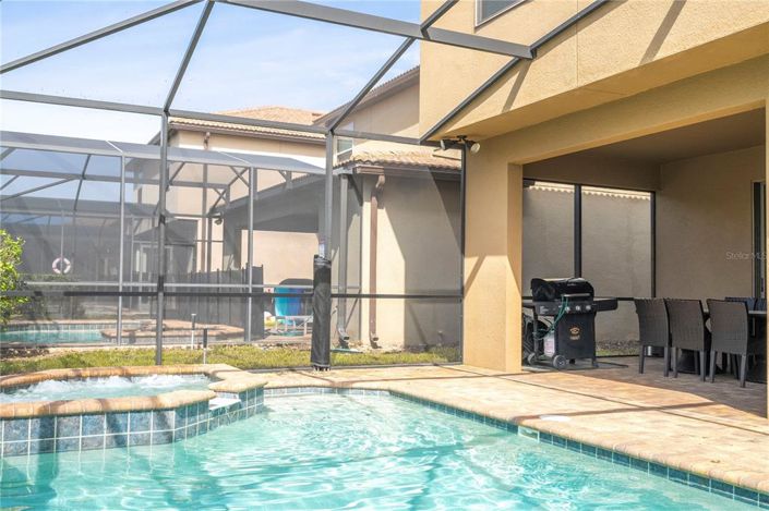 Image No.26-6 Bed House for sale