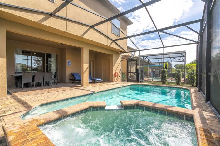 Image No.32-6 Bed House for sale