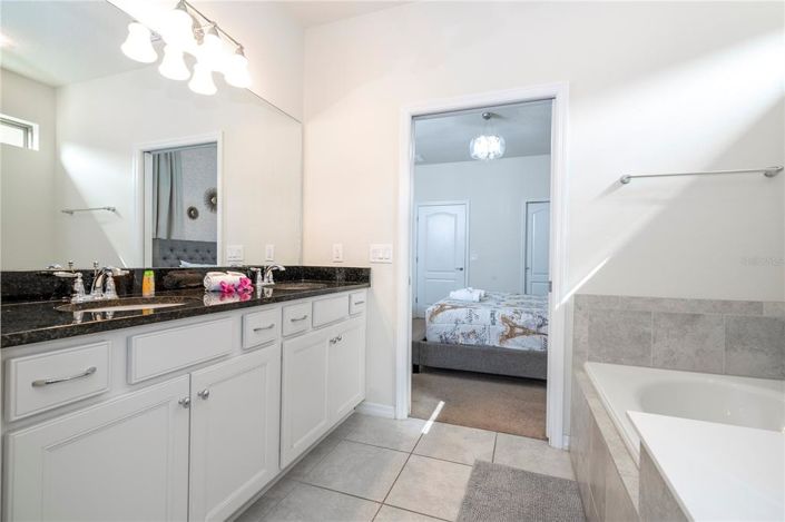 Image No.44-6 Bed House for sale