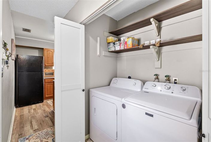 Image No.11-2 Bed House for sale