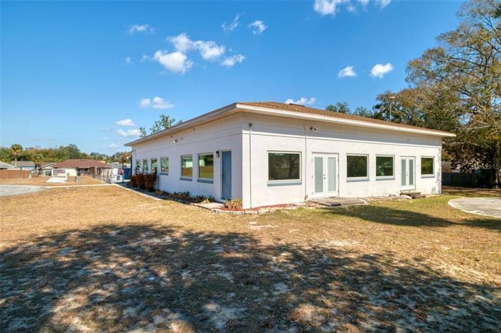 Image No.20-2 Bed House for sale