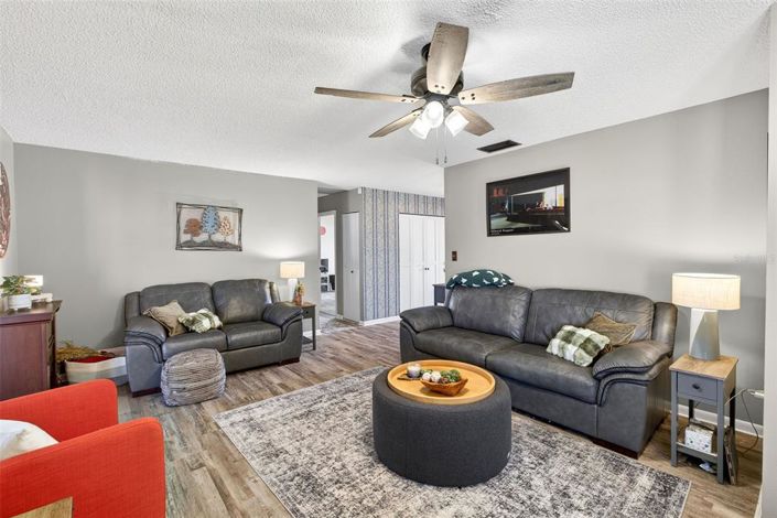 Image No.5-2 Bed House for sale