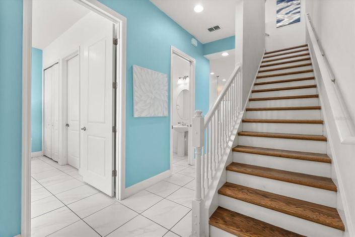 Image No.12-4 Bed Townhouse for sale