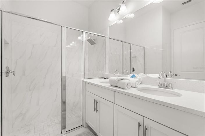 Image No.48-4 Bed Townhouse for sale