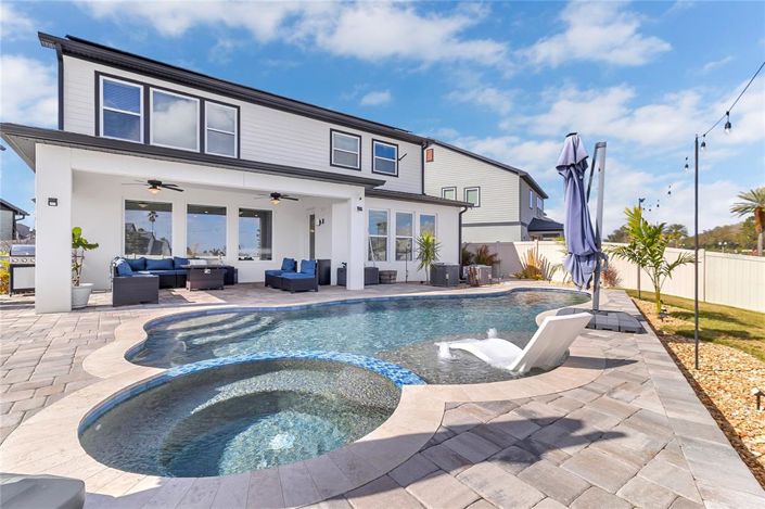 Image No.2-5 Bed House for sale