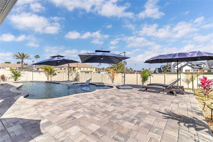 Image No.39-5 Bed House for sale