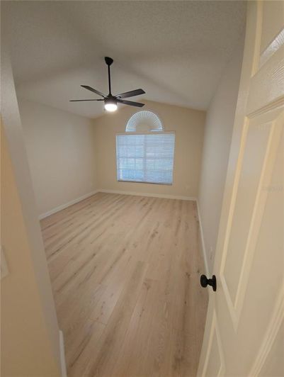 Image No.18-3 Bed House for sale