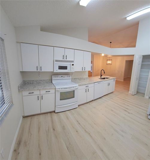 Image No.7-3 Bed House for sale