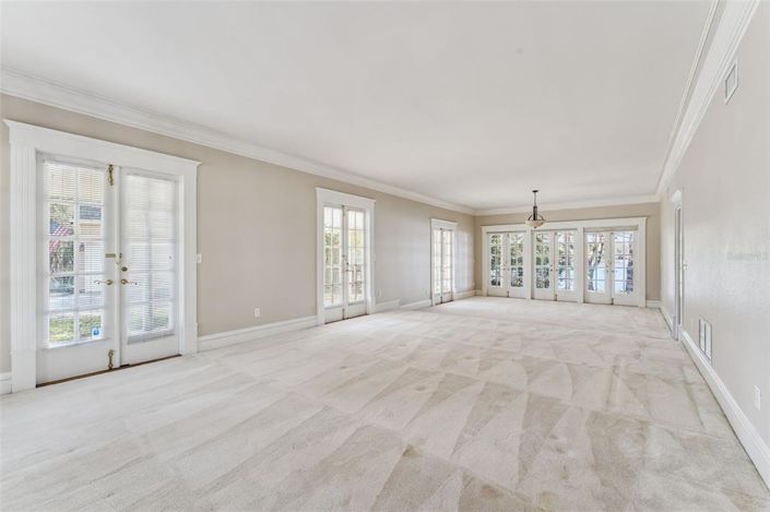 Image No.12-5 Bed House for sale