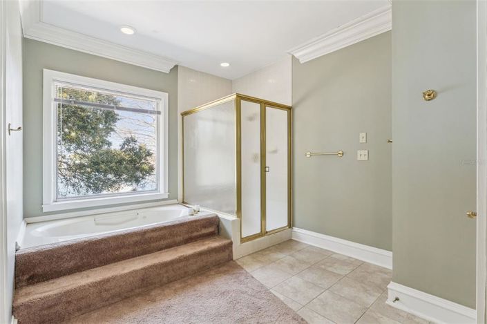 Image No.19-5 Bed House for sale