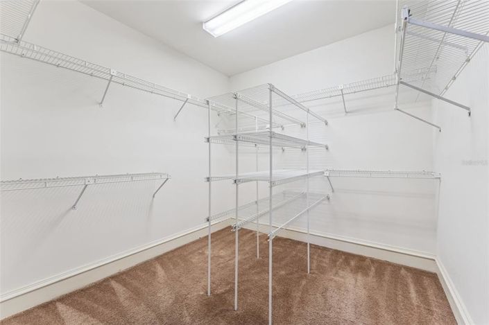 Image No.20-5 Bed House for sale