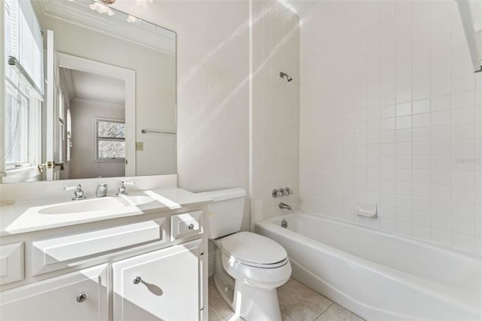 Image No.23-5 Bed House for sale