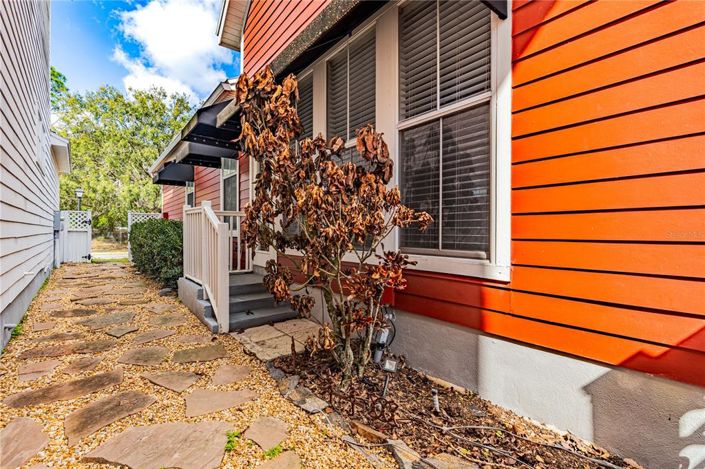 Image No.18-2 Bed House for sale