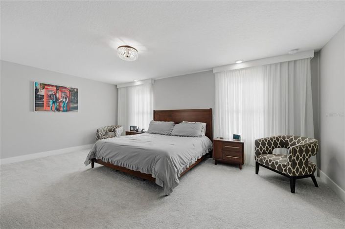 Image No.34-5 Bed House for sale