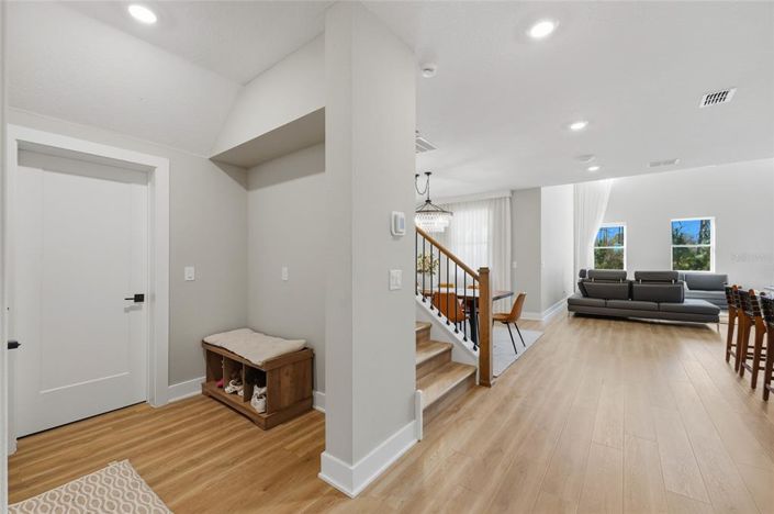 Image No.7-5 Bed House for sale