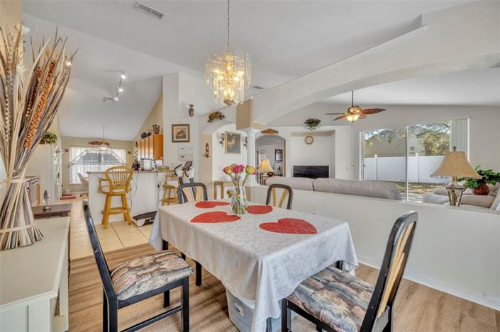 Image No.8-Maison de 4 chambres à vendre à Saint John