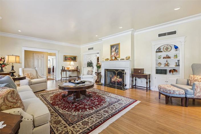 Image No.15-3 Bed House for sale