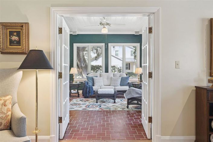 Image No.42-3 Bed House for sale