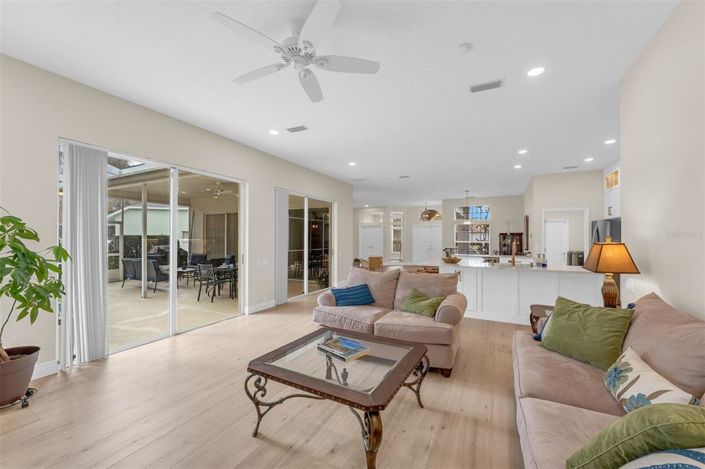 Image No.10-4 Bed House for sale