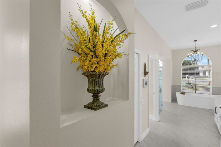 Image No.25-4 Bed House for sale